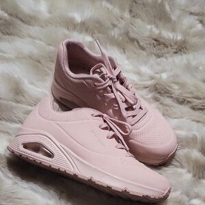 Pink Women's Skechers  Sneakers